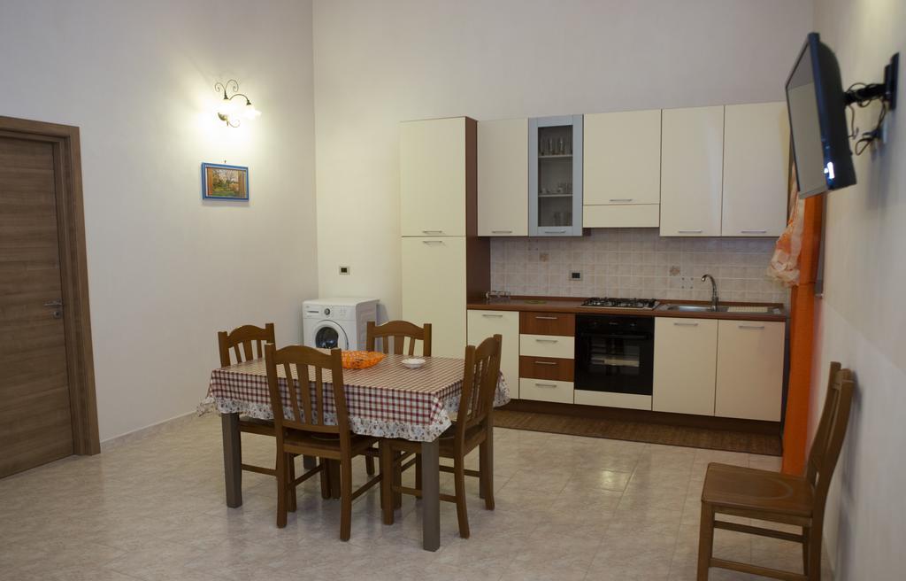 פקינו Casa Vacanze Calafarina חדר תמונה