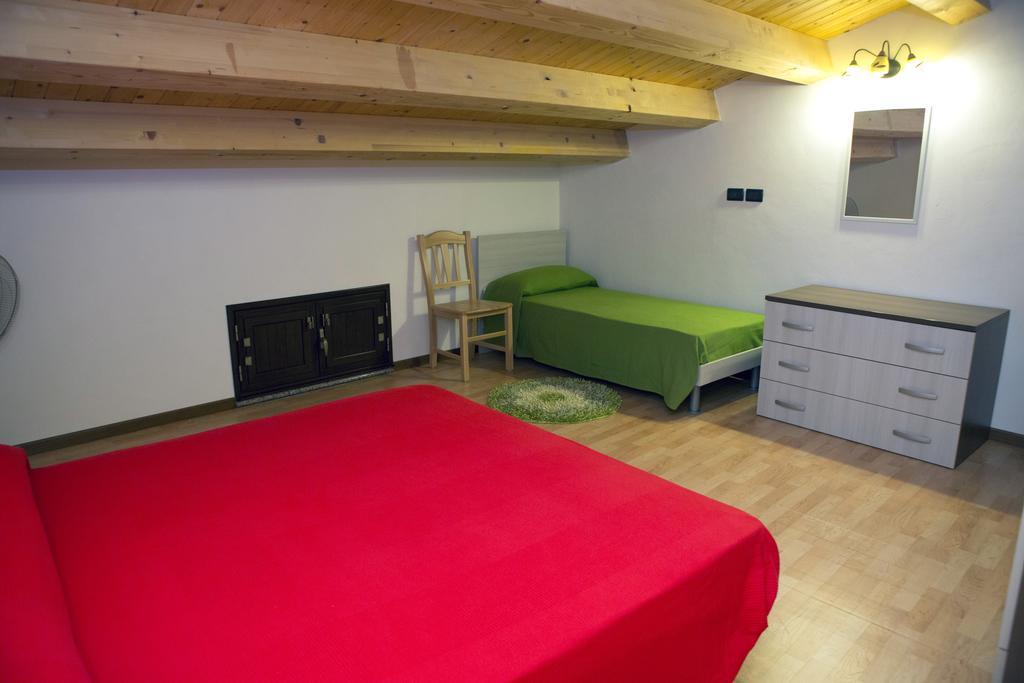 פקינו Casa Vacanze Calafarina חדר תמונה