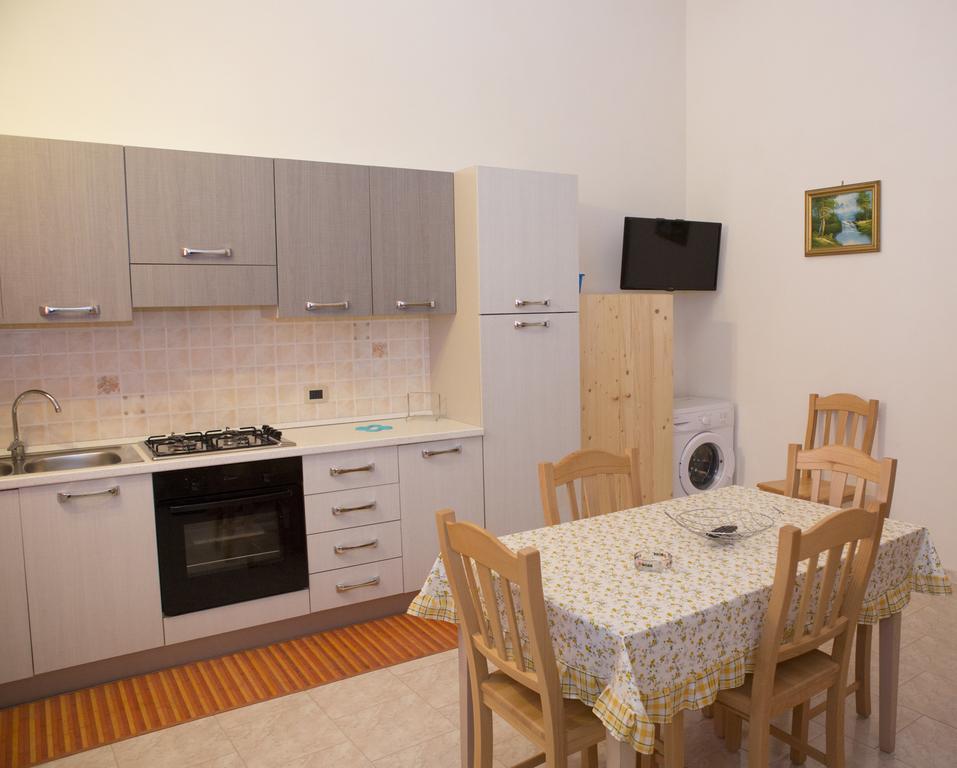 פקינו Casa Vacanze Calafarina חדר תמונה