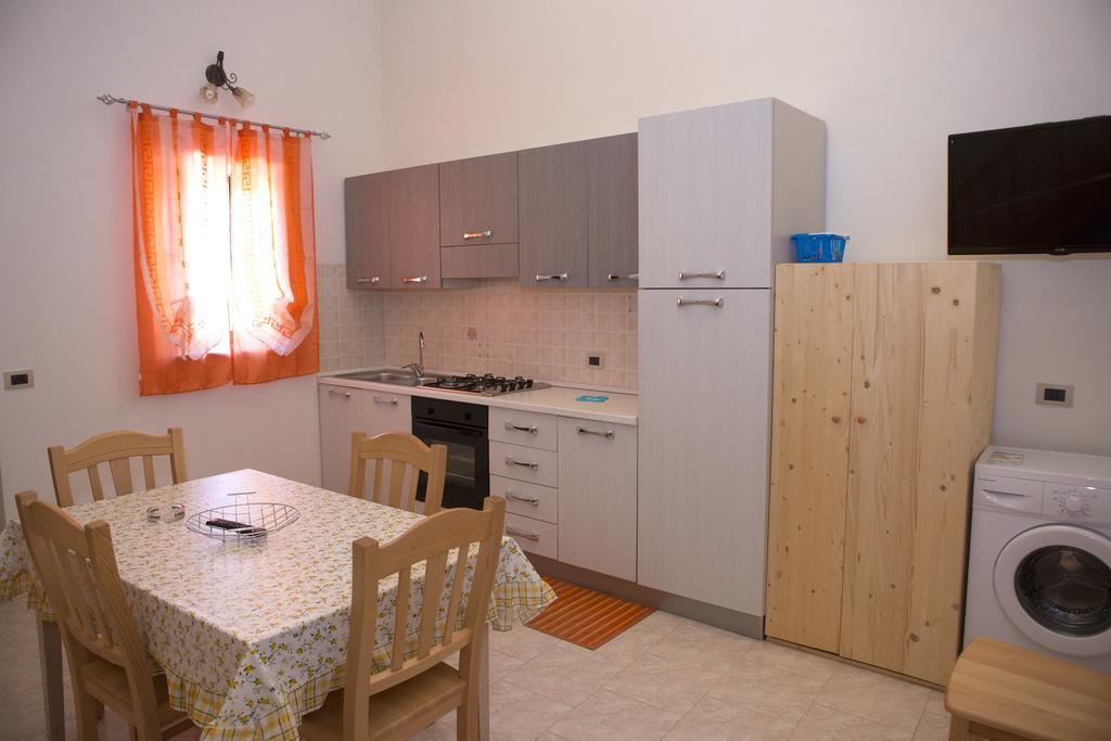 הוילה פקינו Casa Vacanze Calafarina חדר תמונה