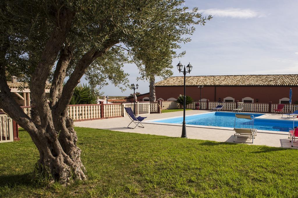 פקינו Casa Vacanze Calafarina מראה חיצוני תמונה