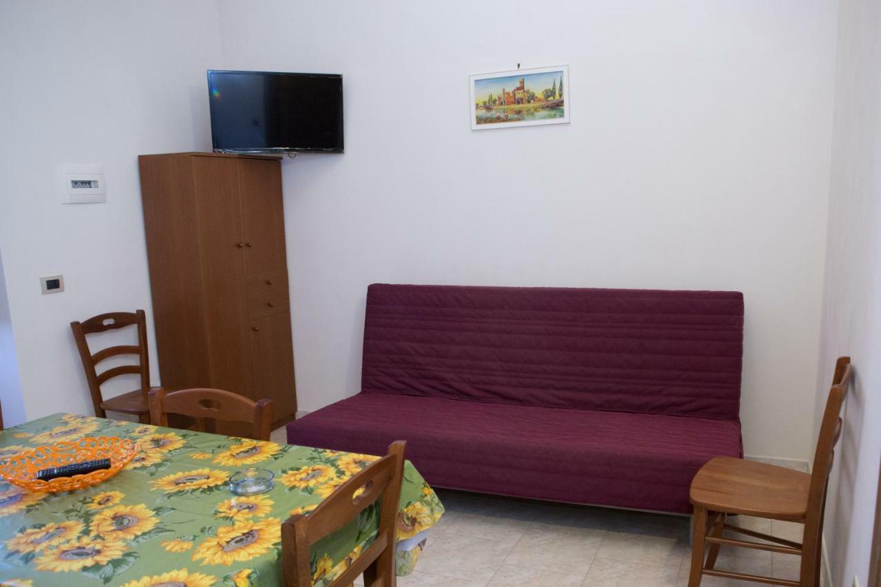 פקינו Casa Vacanze Calafarina מראה חיצוני תמונה