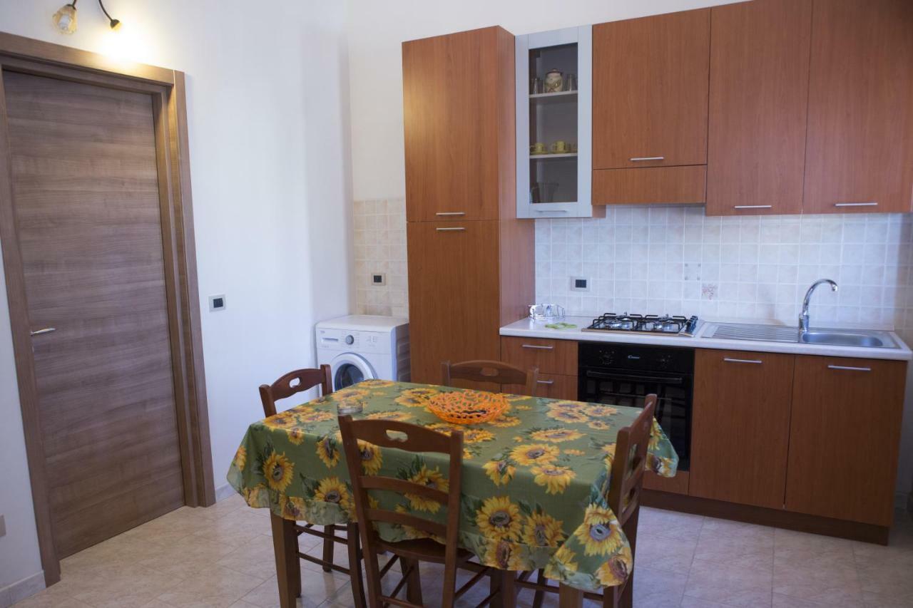 פקינו Casa Vacanze Calafarina מראה חיצוני תמונה
